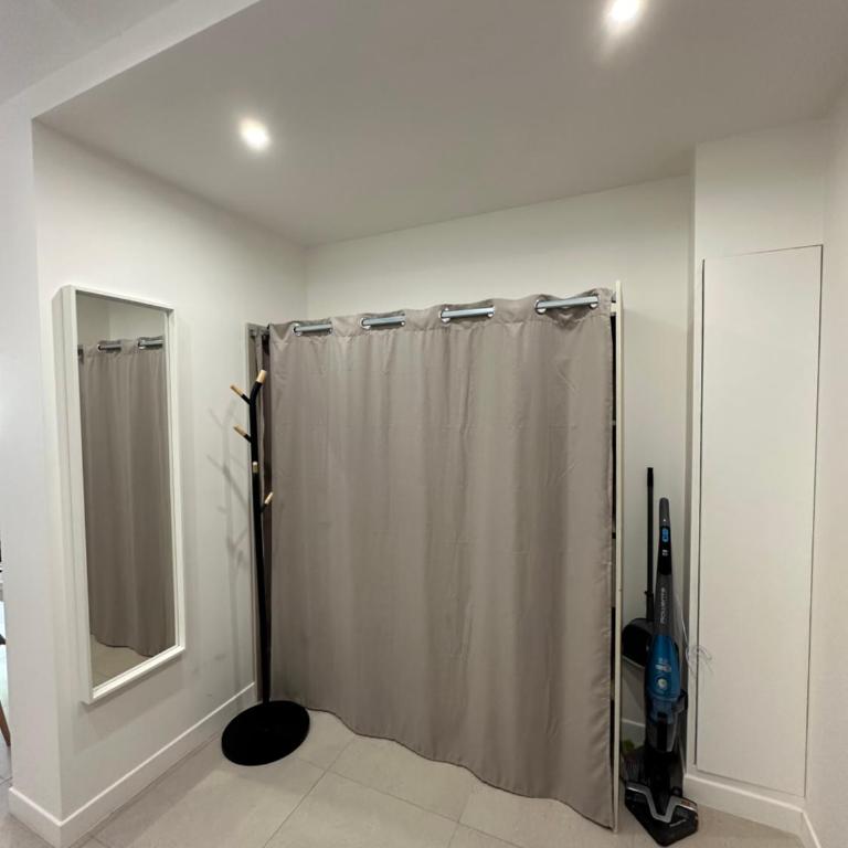 Grand studio rénové proche mer ! - Appartement 1 Chambre - 17