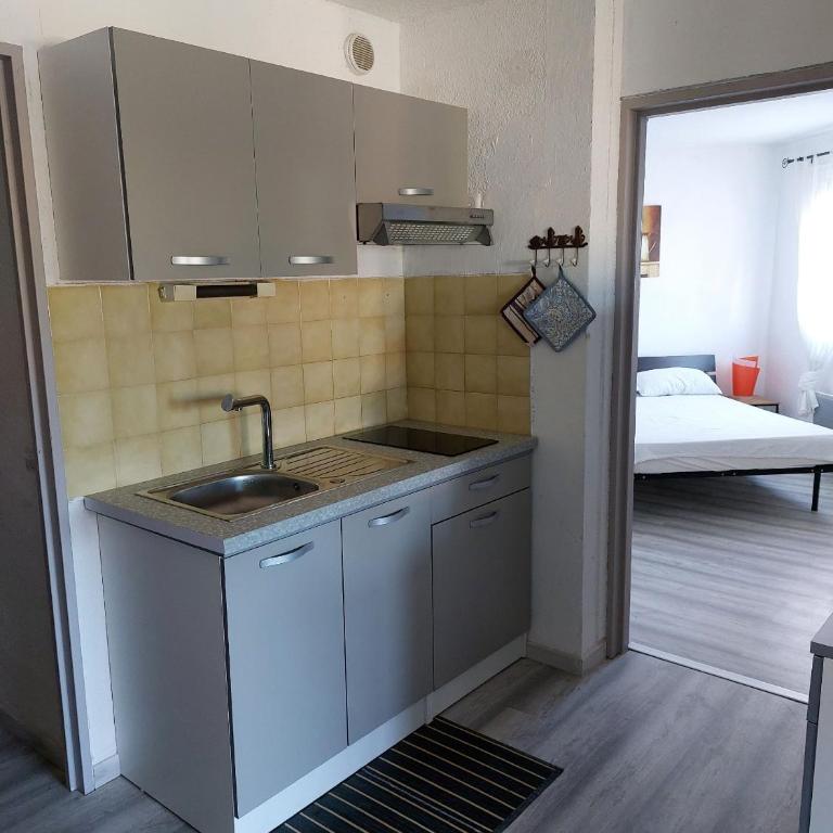 Résidence les Floralies 2 - Avenue de Camargue - One-Bedroom Apartment - 6