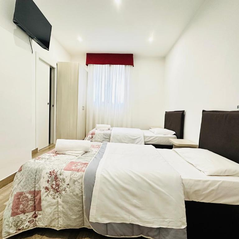 Dream Hub - Camera Doppia con Letti Singoli con Bagno Privato - 4