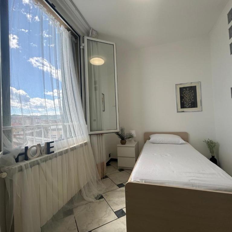 Il Cielo Con Un Dito by Holiday World - Appartamento con 2 Camere da Letto - 12