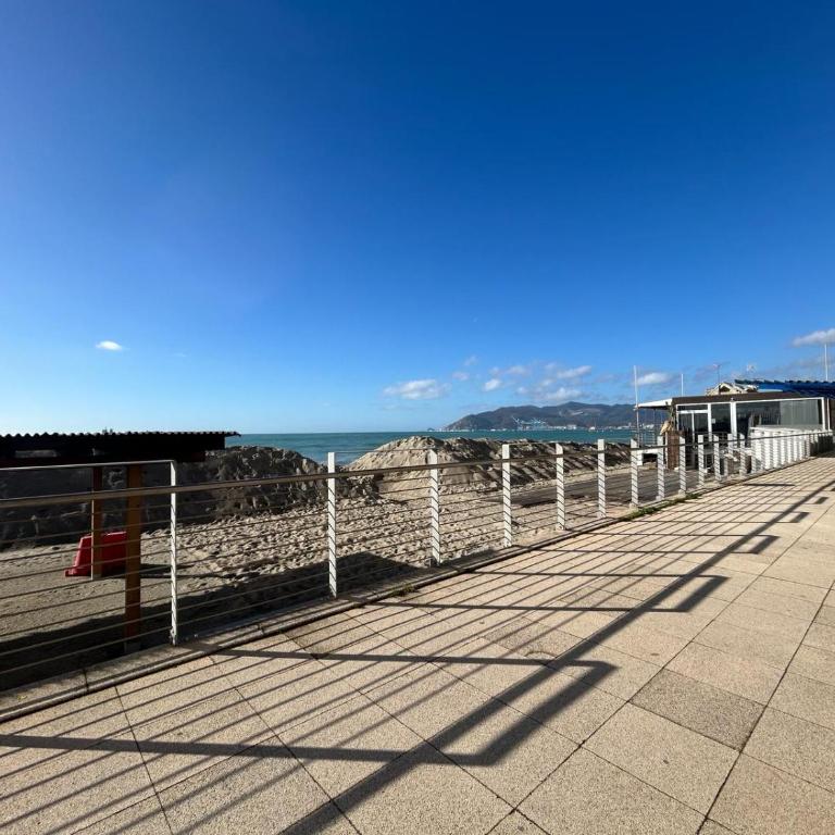 Il Cielo Con Un Dito by Holiday World - Appartamento con 2 Camere da Letto - 18