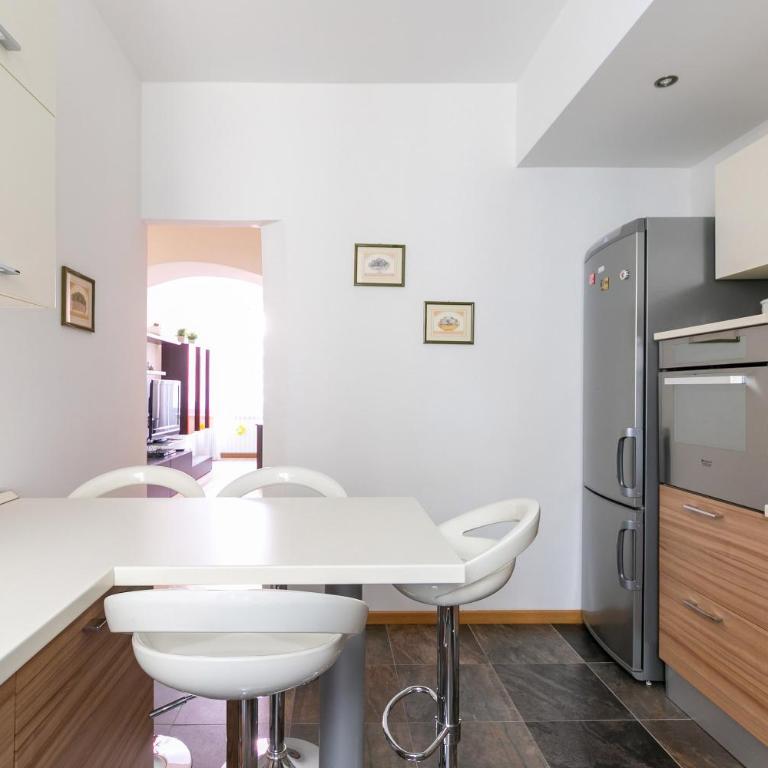 Family Apartment - Trieste City Center - Appartamento con 2 Camere da Letto - 9