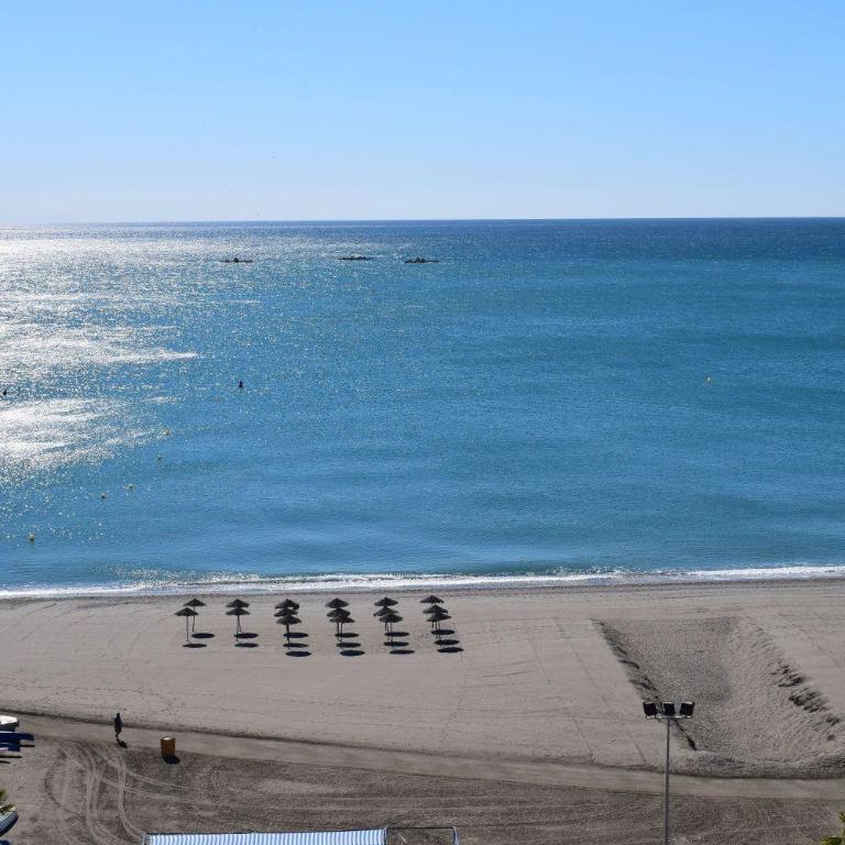 PRIMERA LINEA DE PLAYA - ZONA CLUB NAUTICO - Two-Bedroom Apartment - 12