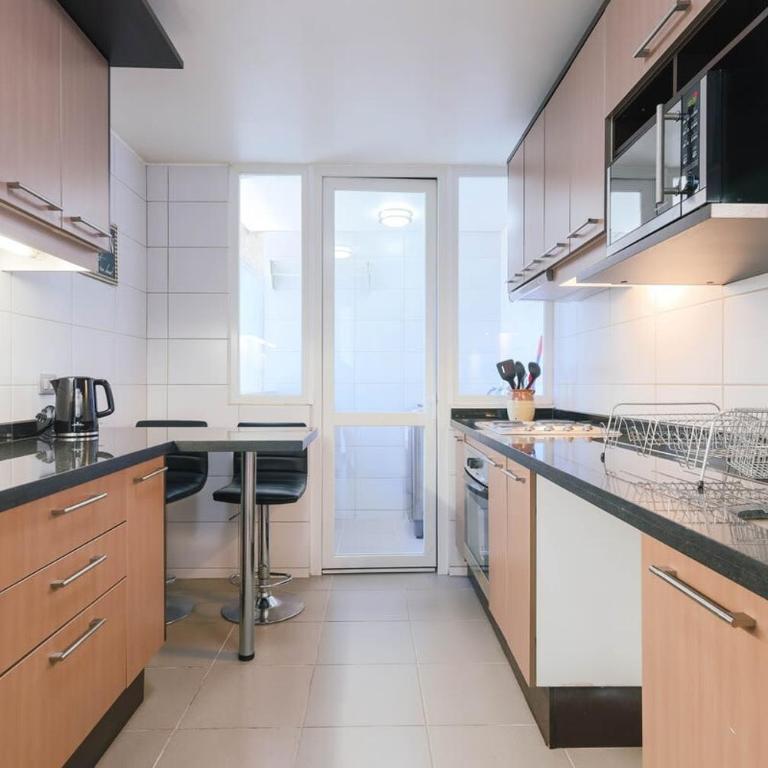Upper Views 2D Wifi Balcony & Parking - Apartamento - 10