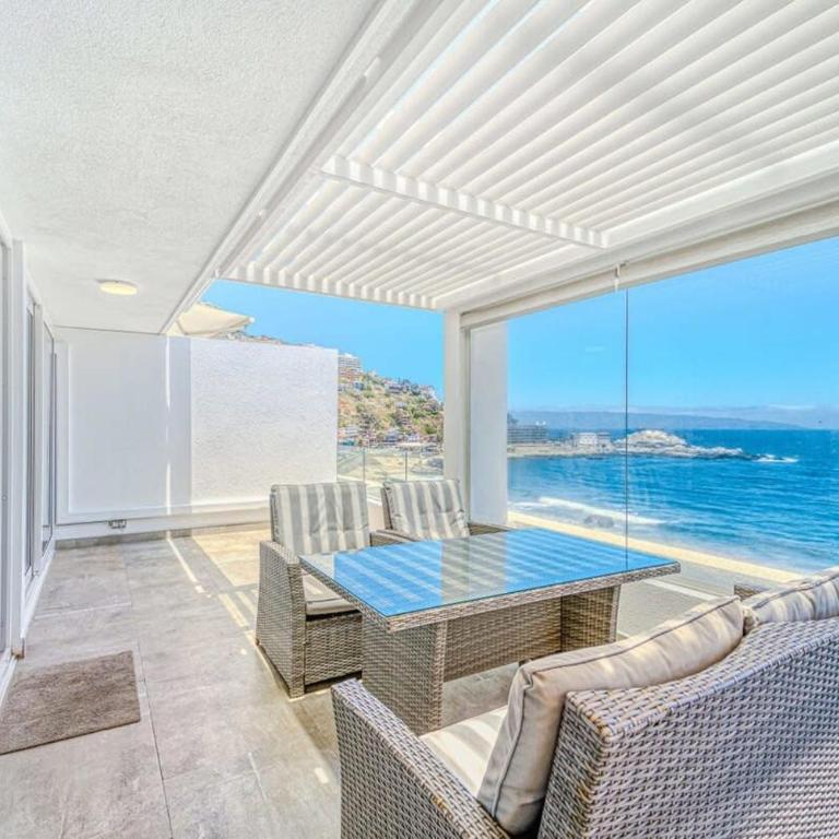 Infinite Coast 2BR with pool & free parking - Apartamento - 2