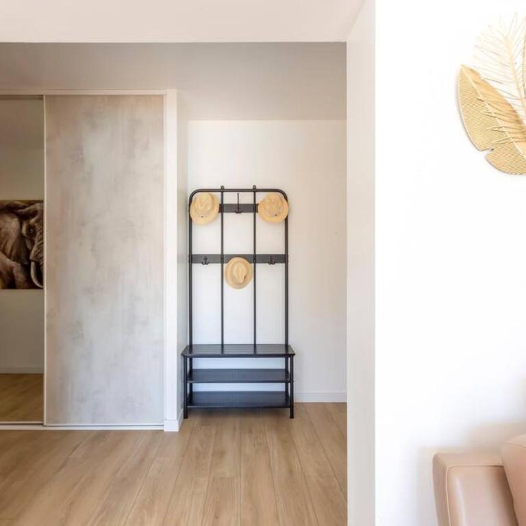 Chez Julien - Superbe maison rénovée avec piscine chauffée - Maison 3 Chambres - 9