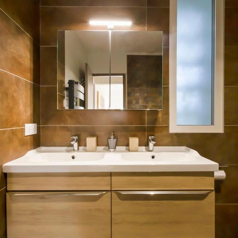 Chez Julien - Superbe maison rénovée avec piscine chauffée - Maison 3 Chambres - 11