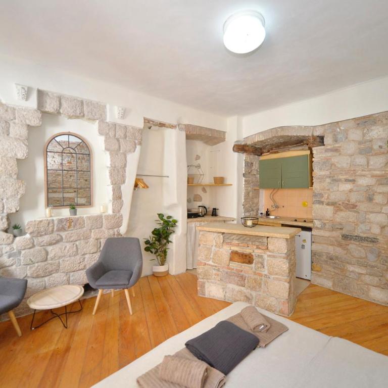 Charming apartment in Kotor - Apartment - 10