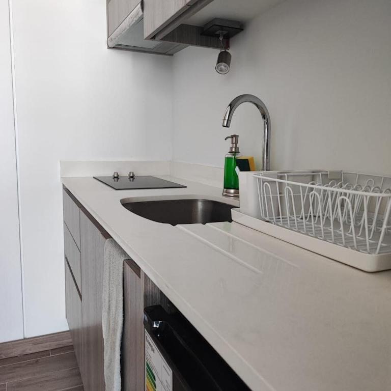 HOM I Amplio HomeEstudio con Terraza 2Pax 0217 - Estudio - 14