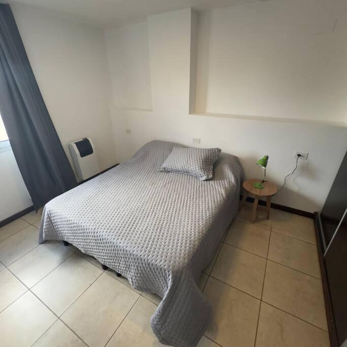 Departamento bien ubicado, espacio amplio y con terraza - Apartamento de 2 dormitorios - 6