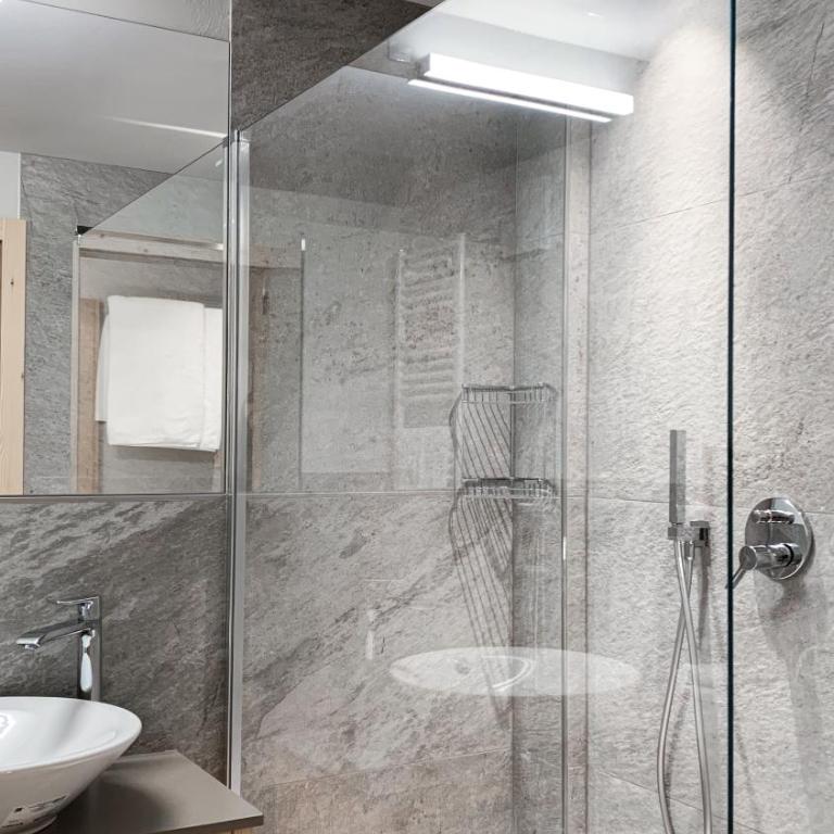 Hotel La Montanara Predazzo - Suite King con Vasca Idromassaggio - 7