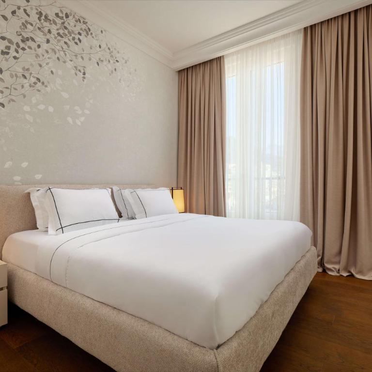 Boutique Hotel Porto Palace - Suite with Mountain View - 3