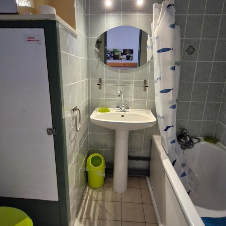 LES CAPITELLES 276 - Studio cabine - Piscine - Clim - plage à 50 m Ref Noga - Appartamento Monolocale con Balcone - 7