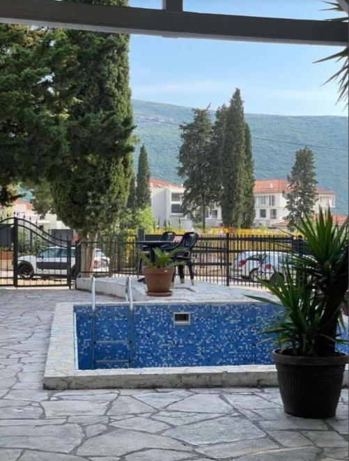 Sun house Kumbor - Two-Bedroom Apartment - 11