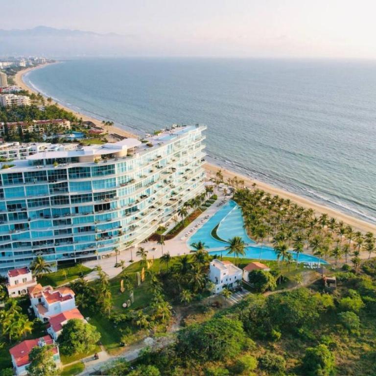 Chic 3BR Home in Luxury Condominium by the sea - Appartement - 12