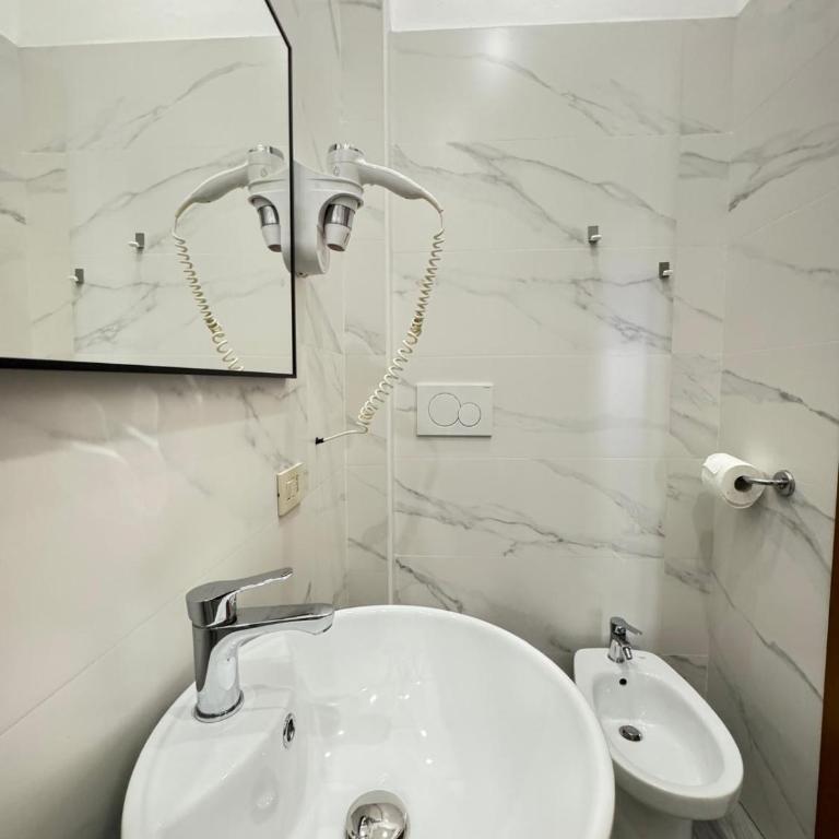 Hotel Le Querce - Camera Doppia con Letti Singoli - 2