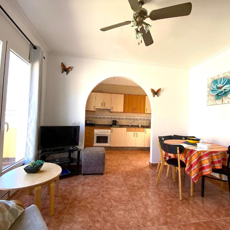 Villa Azure - Two-Bedroom House - 4