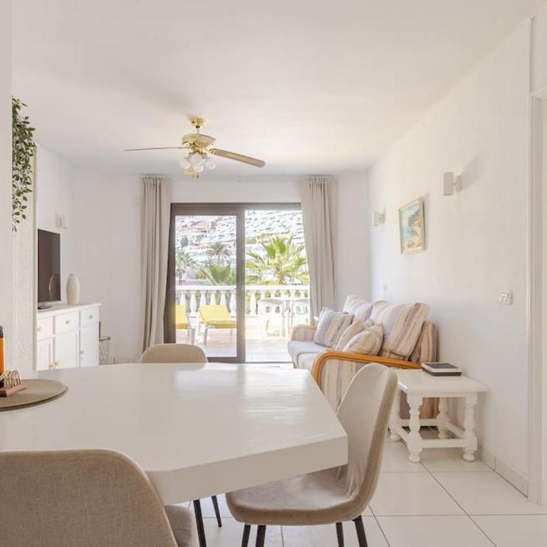 The large terrace, fantastic view on Los Gigantes - One-Bedroom Apartment - 3