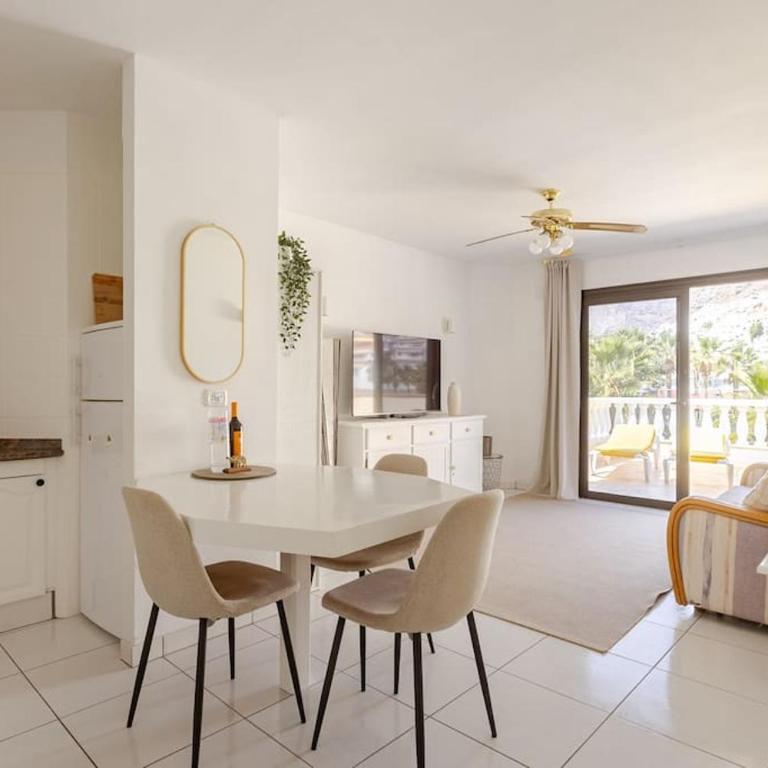 The large terrace, fantastic view on Los Gigantes - One-Bedroom Apartment - 21