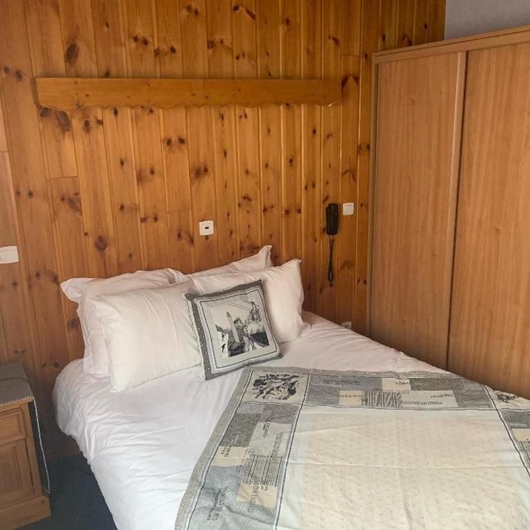 Hotels Les Catrems & Le Montagnou - Chambre Quadruple - Les Catrems - 9