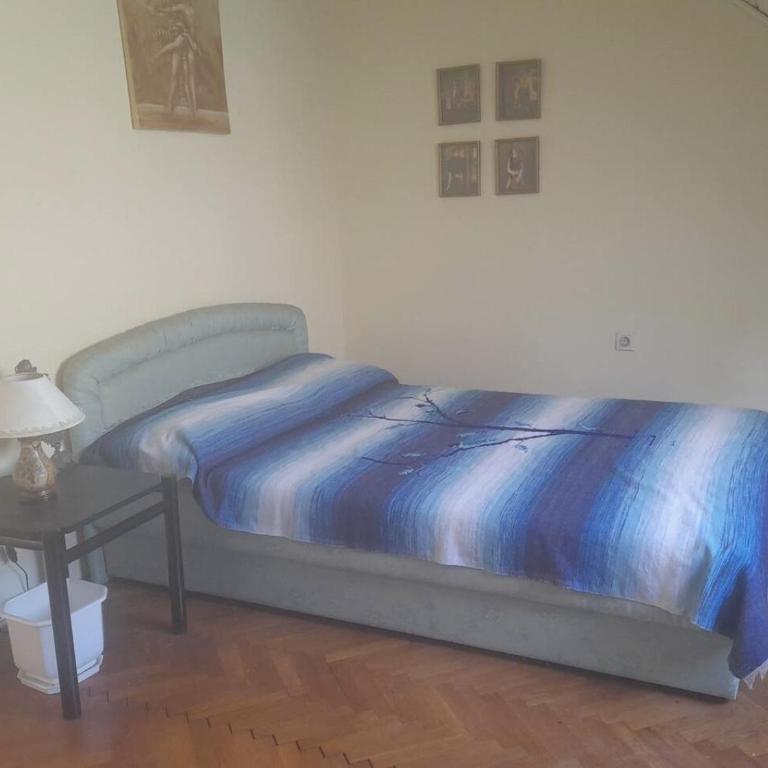 Beach edge 4-Bed House in Muo Kotor - Vacation Home - 3