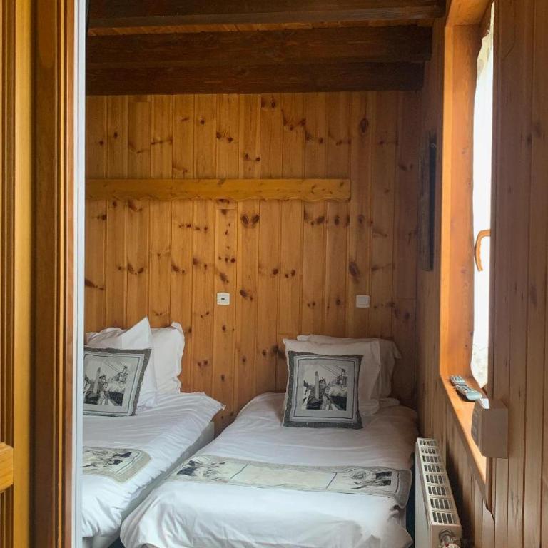 Hotels Les Catrems & Le Montagnou - Chambre Quadruple - Les Catrems - 10