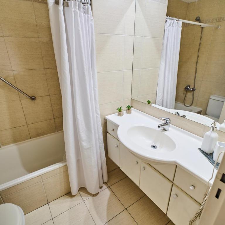 Recoleta: Elegance, Pool and Prime Location - Apartamento Superior - 11