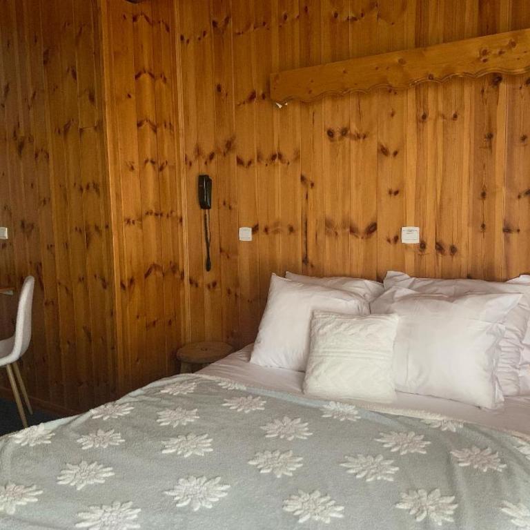 Hotels Les Catrems & Le Montagnou - Chambre Double avec Loggia - Les Catrems - 6