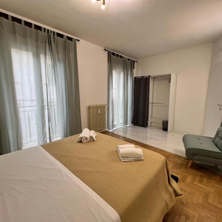 Frame of Verona Apartments - One-Bedroom Apartment - 8
