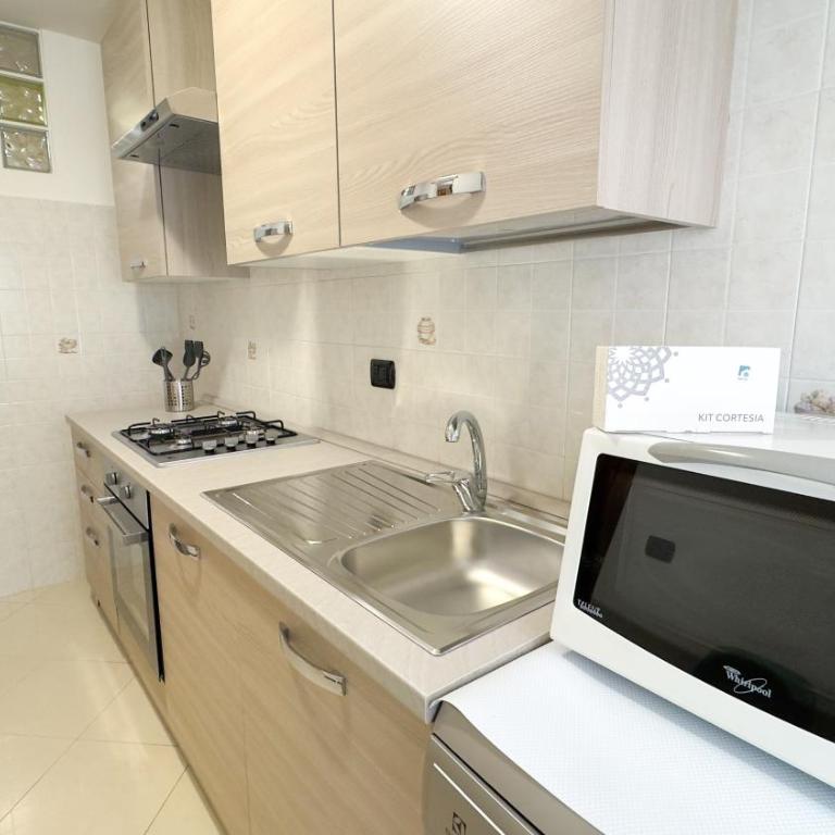 Hellen House by Ca-Sa Check - Appartamento - 3