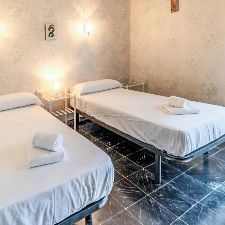 Grifeu 14 - Apartamento con terraza y jardín - Apartamento de 2 dormitorios - 14