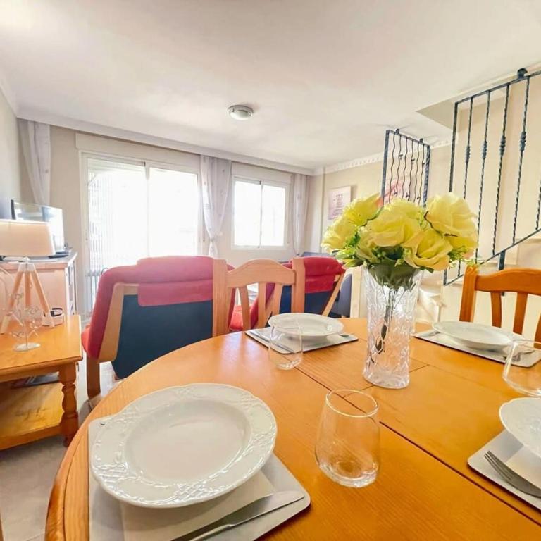 Pleasant 4 Bedroom Townhouse with Com Pool VM7 - Casa - 6