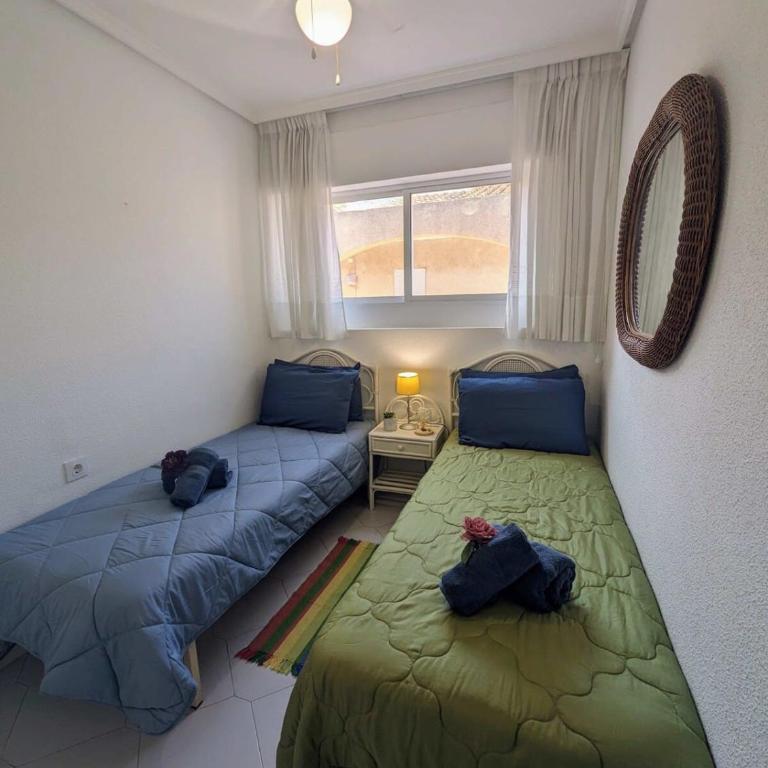 Traditional Two Bed Apart In Torrevieja TV18 - Apartment - 10