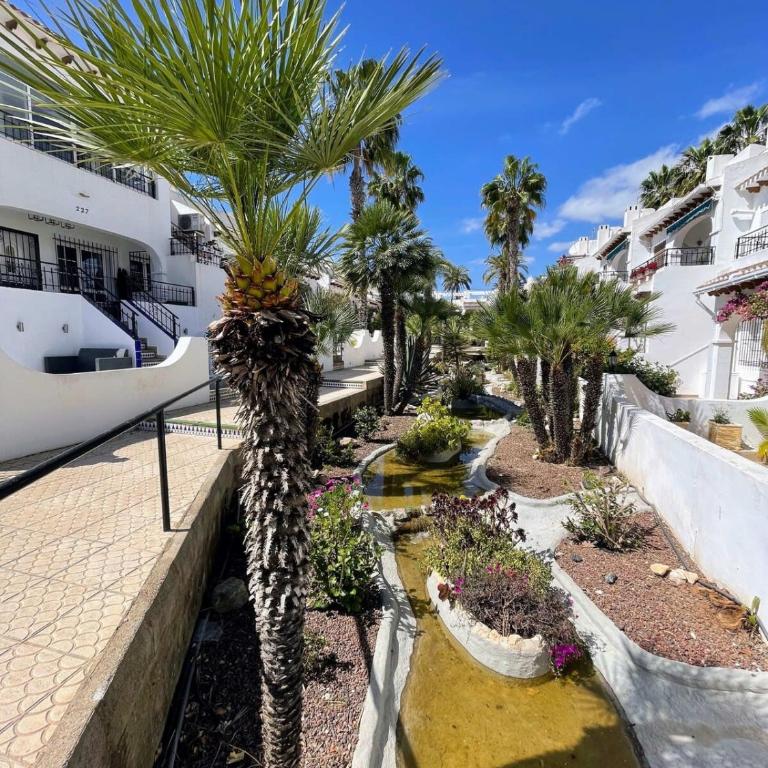 Botanical 2 Bedroom Bungalow with Com Pool VM33 - Bungalow - 4