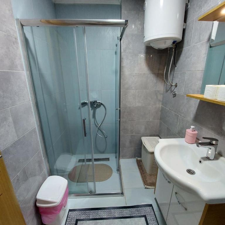 Golden apartman 61 - One-Bedroom Apartment - 10