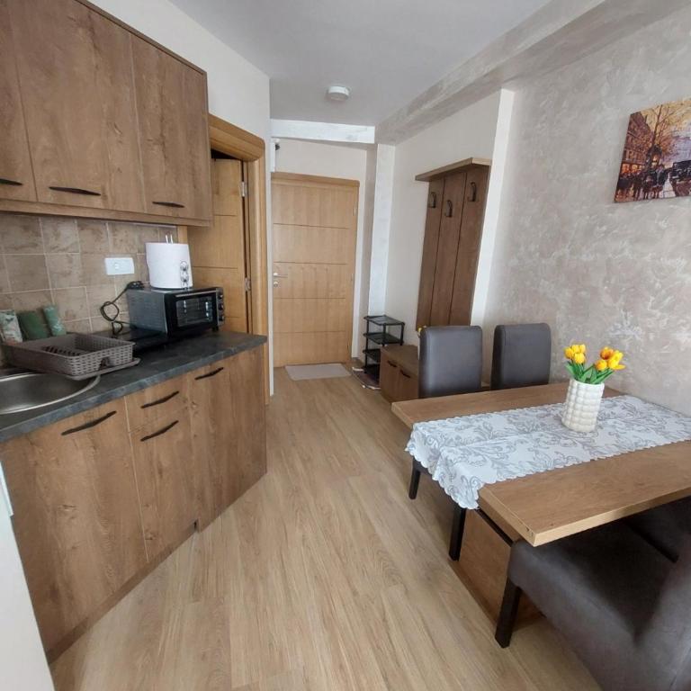 Golden apartman 61 - One-Bedroom Apartment - 5