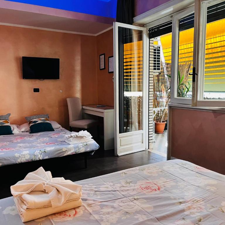 B&B Roma - Family Suite with Balcony - 19