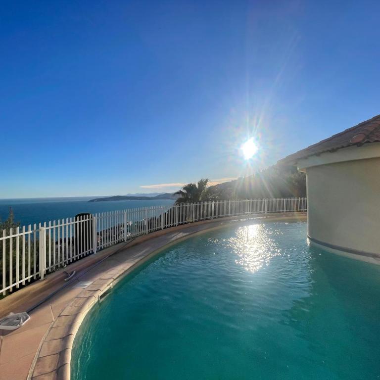 Appartement 2 pièces vue mer proche Monaco place parking privée - Room #1184495201 - 19
