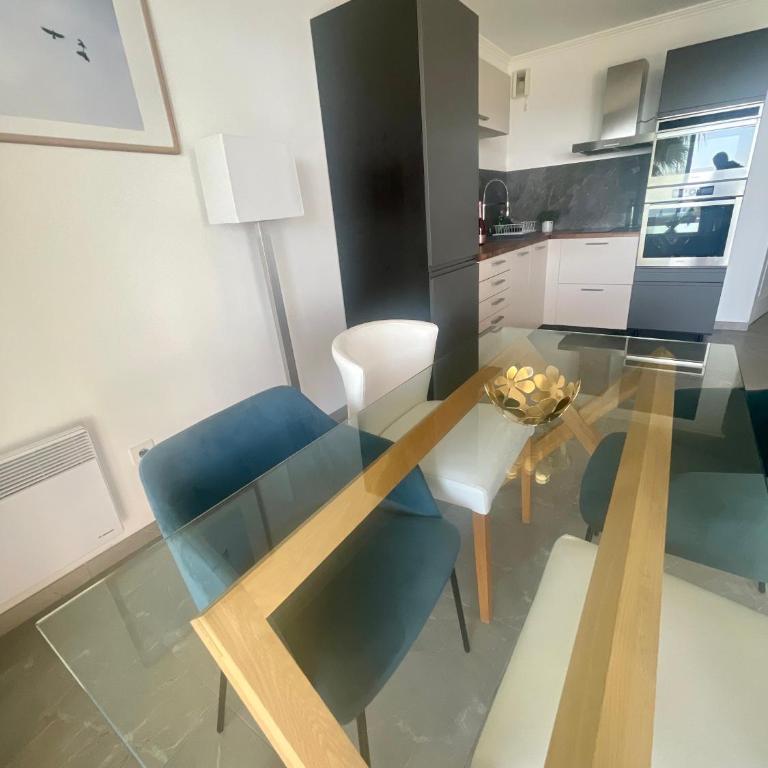 Appartement 2 pièces vue mer proche Monaco place parking privée - Room #1184495201 - 26
