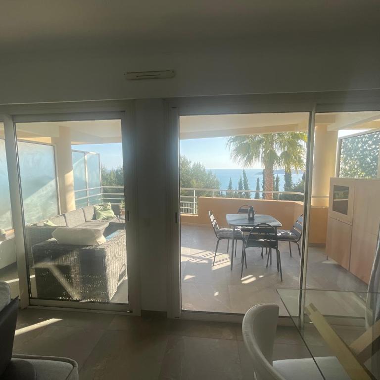 Appartement 2 pièces vue mer proche Monaco place parking privée - Room #1184495201 - 33
