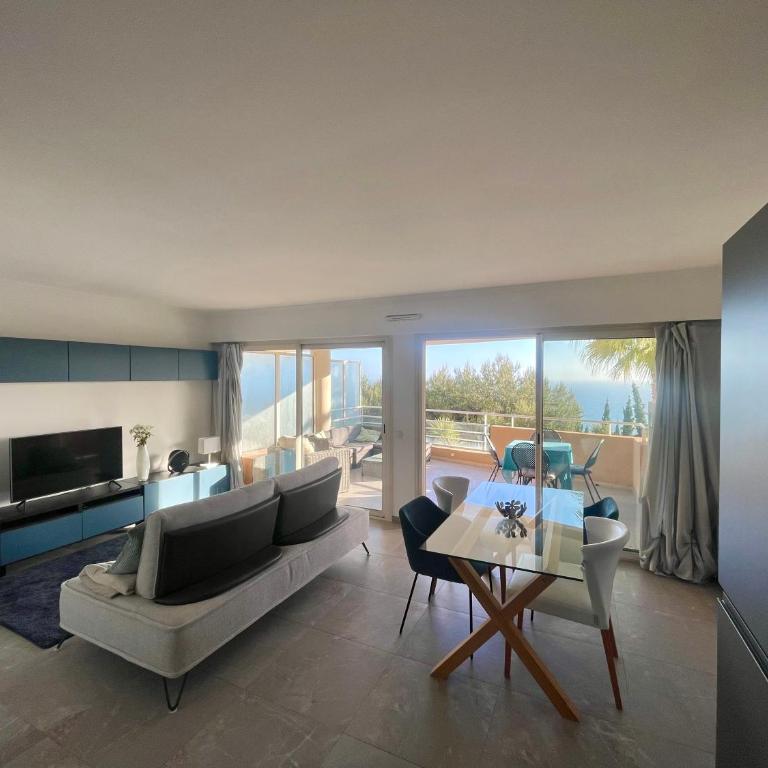 Appartement 2 pièces vue mer proche Monaco place parking privée - Room #1184495201 - 1