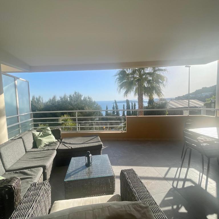 Appartement 2 pièces vue mer proche Monaco place parking privée - Room #1184495201 - 38