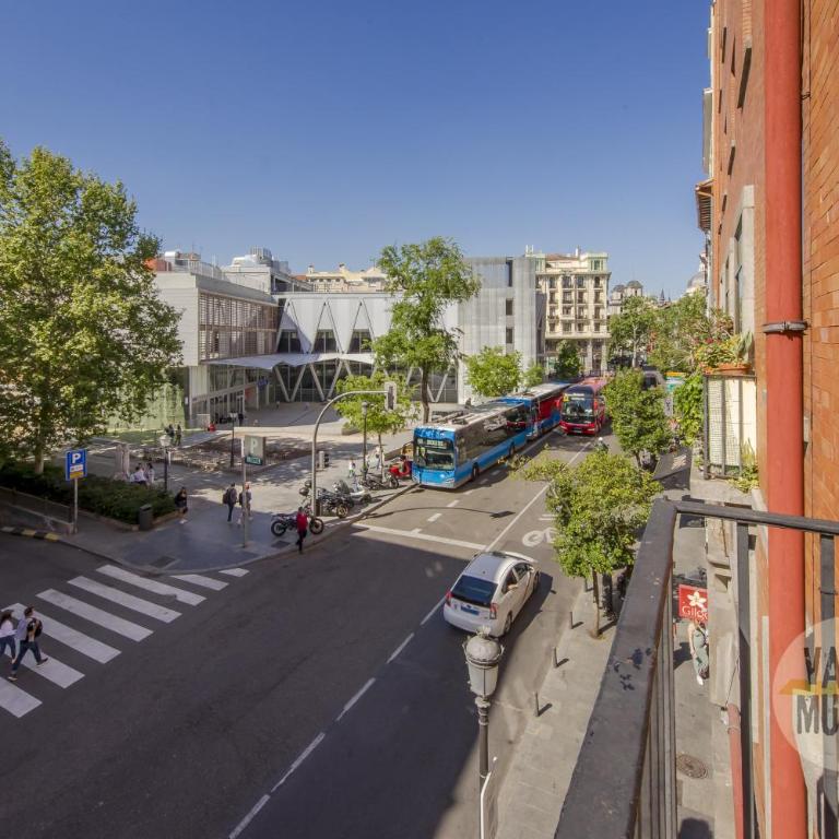 Amplio y Centrico Apt para 9pax en La Latina - Apartment - 34