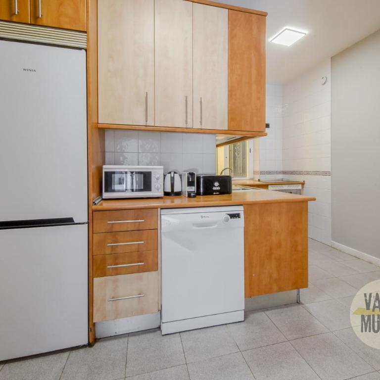 Amplio y Centrico Apt para 9pax en La Latina - Apartment - 7