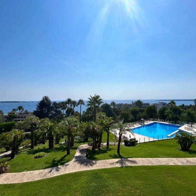A085-Splendide appartement refait neuf avec vue mer - Appartement - 1