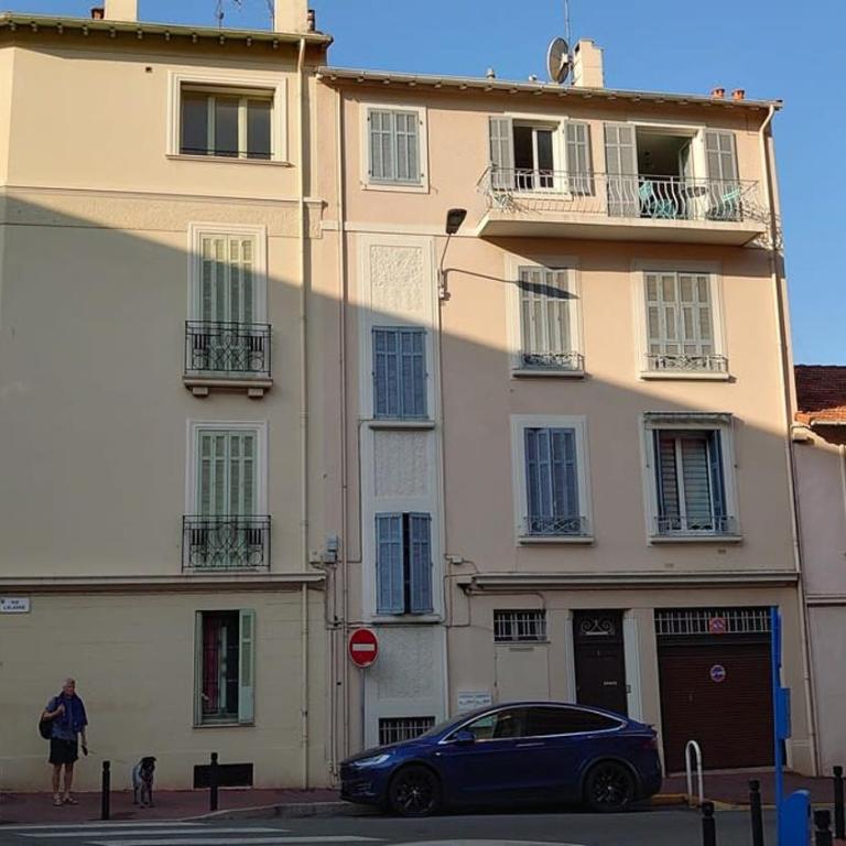 B042-Functional apartment with balcony Suquet Cannes - Appartement - 26