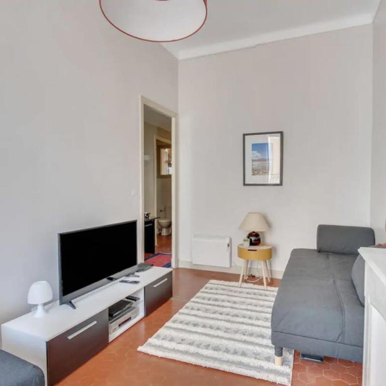 A084-Welcoming apartment in Rue d'Antibes the heart of Cannes - Apartamento - 2