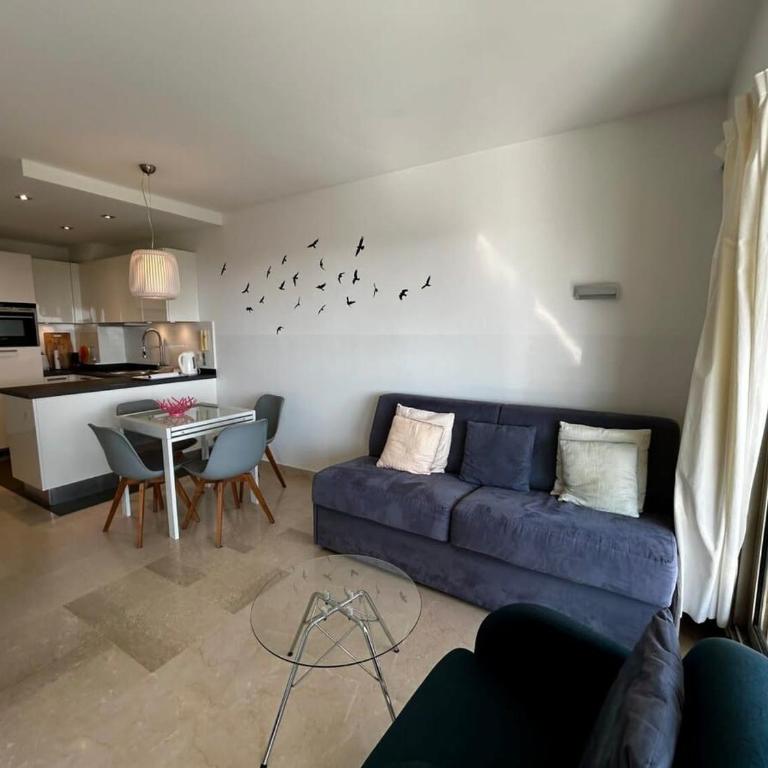A018-Large studio with sea view swimming pool garage - Apartment - 2