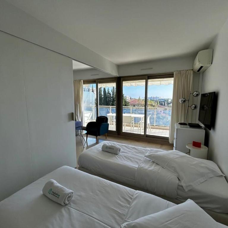 A018-Large studio with sea view swimming pool garage - Apartment - 9