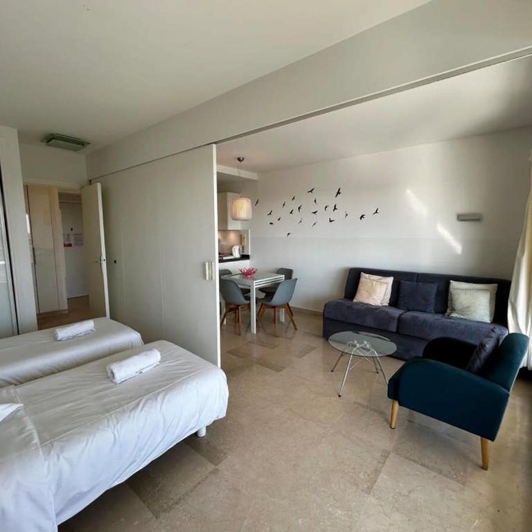 A018-Large studio with sea view swimming pool garage - Apartment - 11
